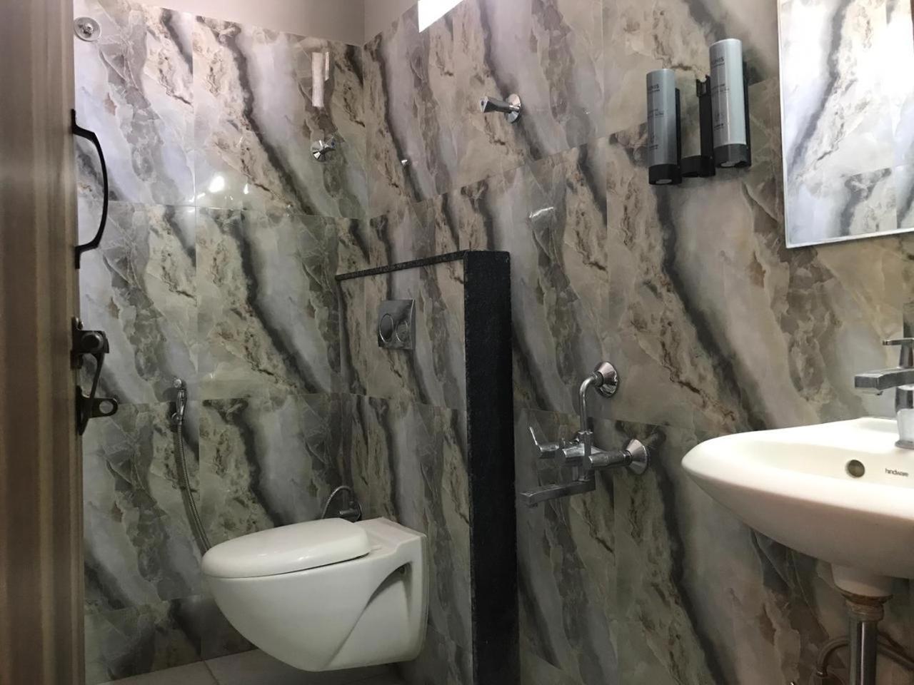 Hotel Gateway Suites Bangalore Airport Yelahanka Екстериор снимка